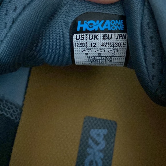 Hoka One One Clifton 8 Running Sneakers
Men's Shoes Size 12.5 D - Picture 10 of 11